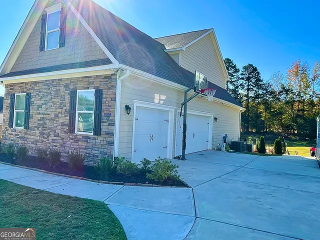 $750,000 | 8625 Drake Drive, Lula, GA 30554