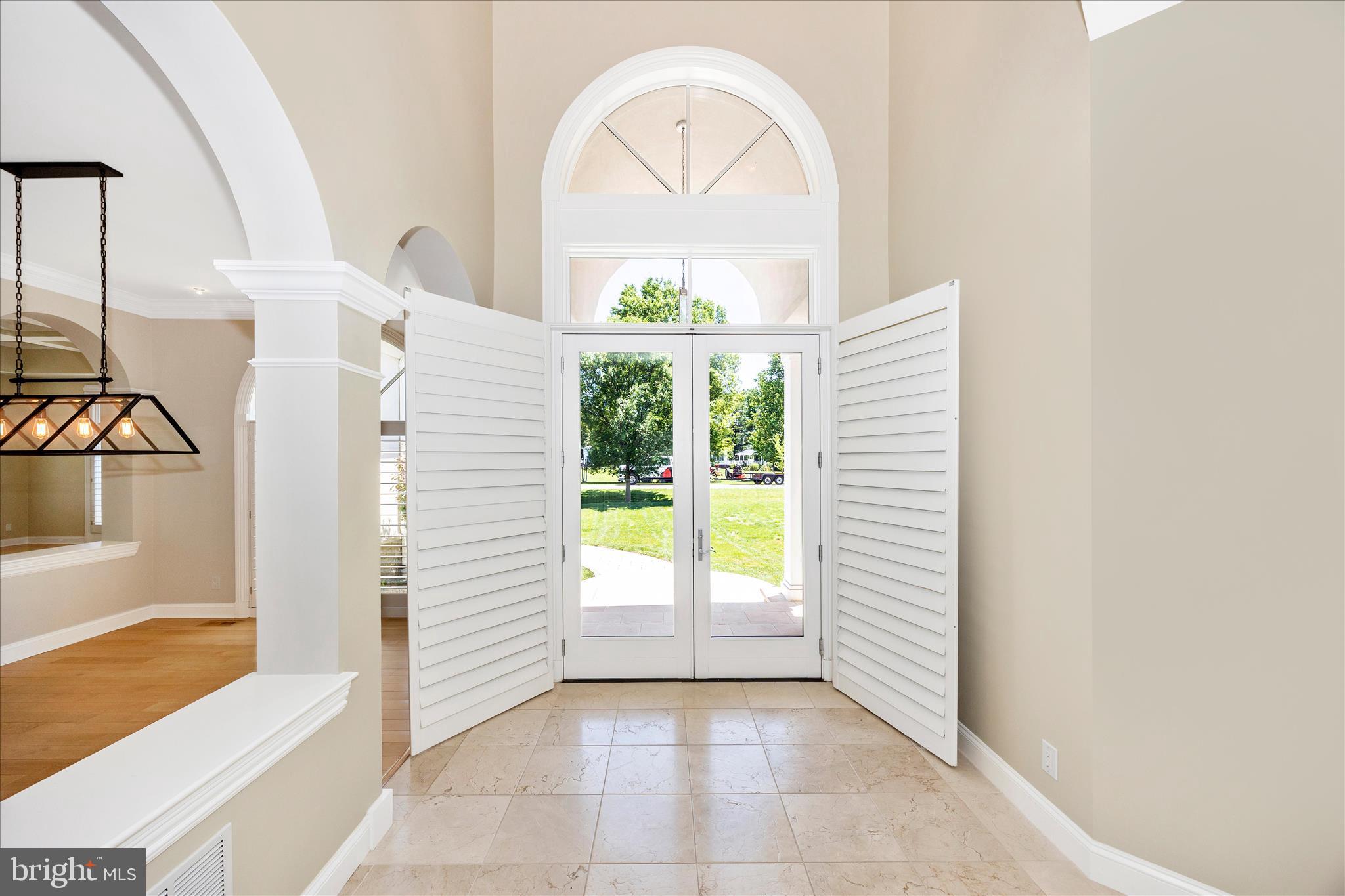 21612 Ripplemead Drive Gaithersburg, MD 20882 - Photo 3 of 129 Foyer w/ Custom Plantation Shutters