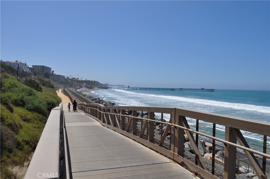 121 Boca De La Playa, Unit 1 San Clemente, CA 92672 - Photo 39 of 47 a view of a balcony