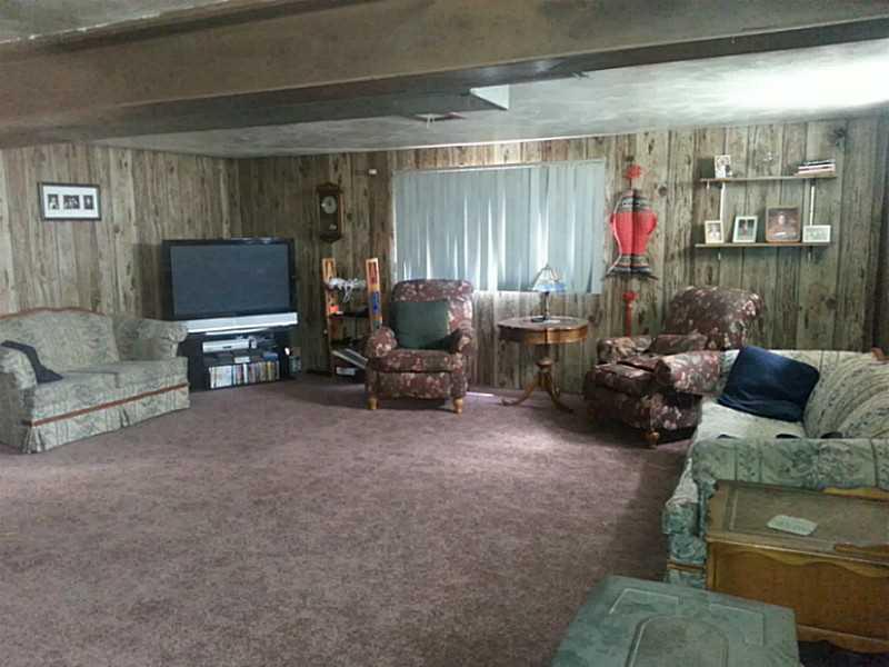 1040 Robbins Station Road North Huntingdon, PA 15642 - Photo 14 of 25 Family Room.