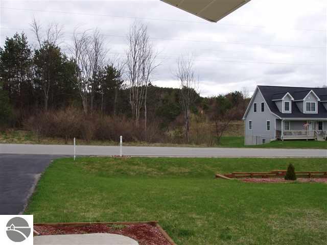 963 Napolean Way Traverse City, MI 49696 - Photo 23 of 24 1725678-23.JPG