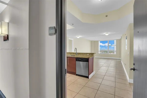 $3,100 | 2681 North Flamingo Road, Unit 1903S, Sunrise, FL 33323