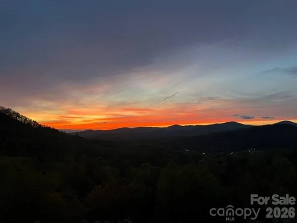 $599,950 | 116 Dalya Road, Swannanoa, NC 28778