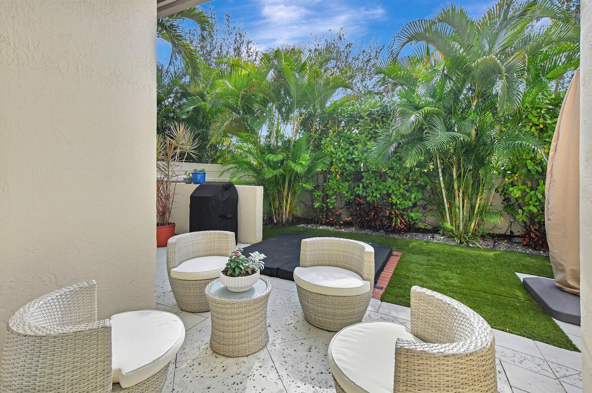 2530 Northwest 52nd Street Boca Raton, FL 33496 - Photo 43 of 67 outdoor seating area