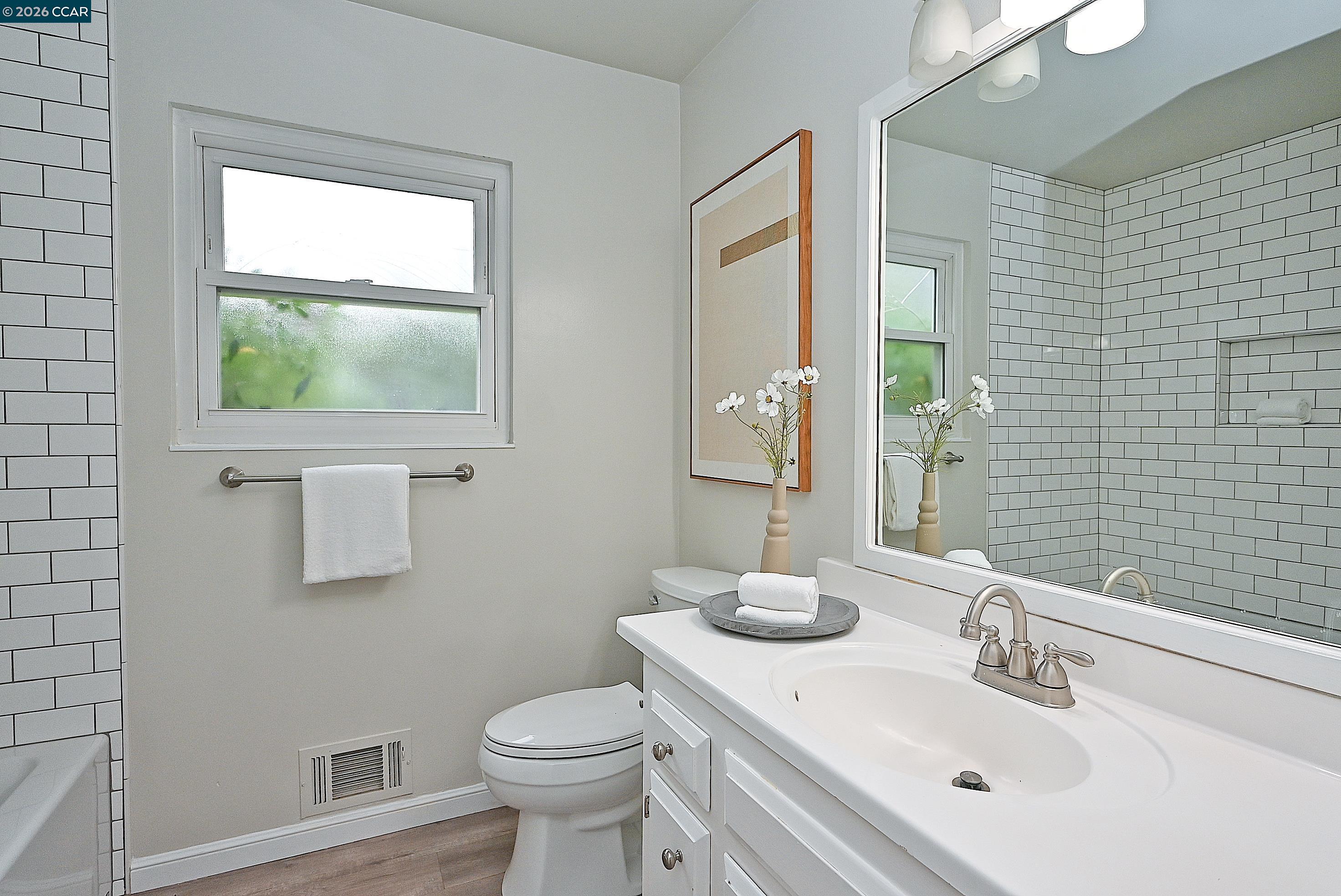4331 Blenheim Way Concord, CA 94521 - Photo 11 of 37