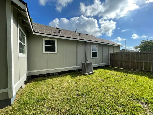 $159,900 | 208 South 7th Street, La Porte, TX 77571