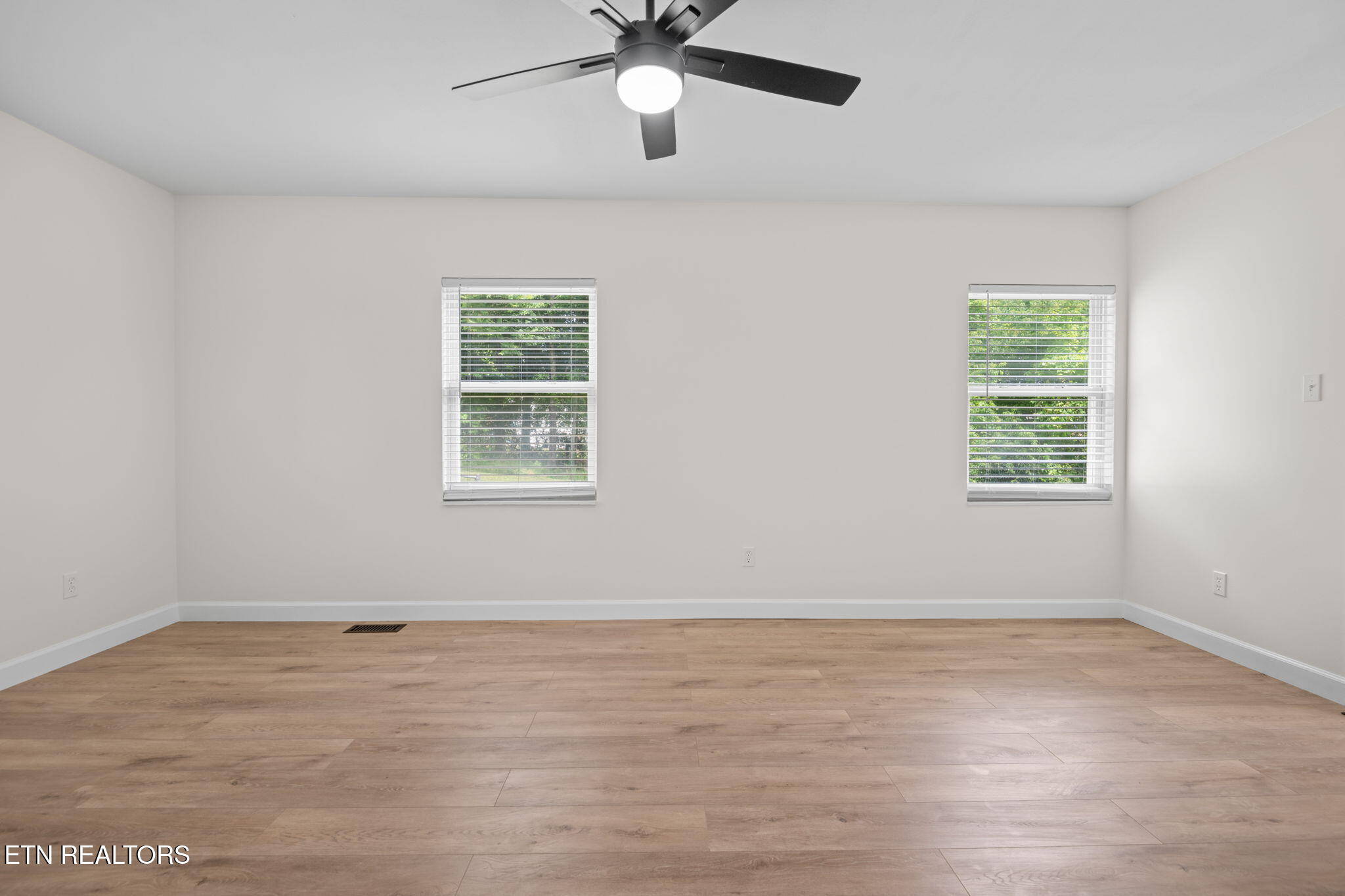 604 Reed Drive Powell, TN 37849 - Photo 19 of 31 31-web-or-mls-604 Reed-7951