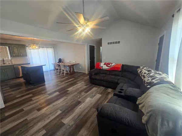 $245,000 | 712 Maple Street, Wellington, MO 64097