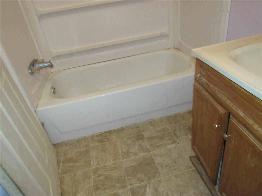 1404 West High Street Springfield, OH 45506 - Photo 14 of 24