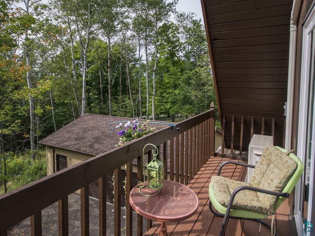 2001 MacFarlane Road Duluth, MN 55811 - Photo 17 of 24 Office Balcony