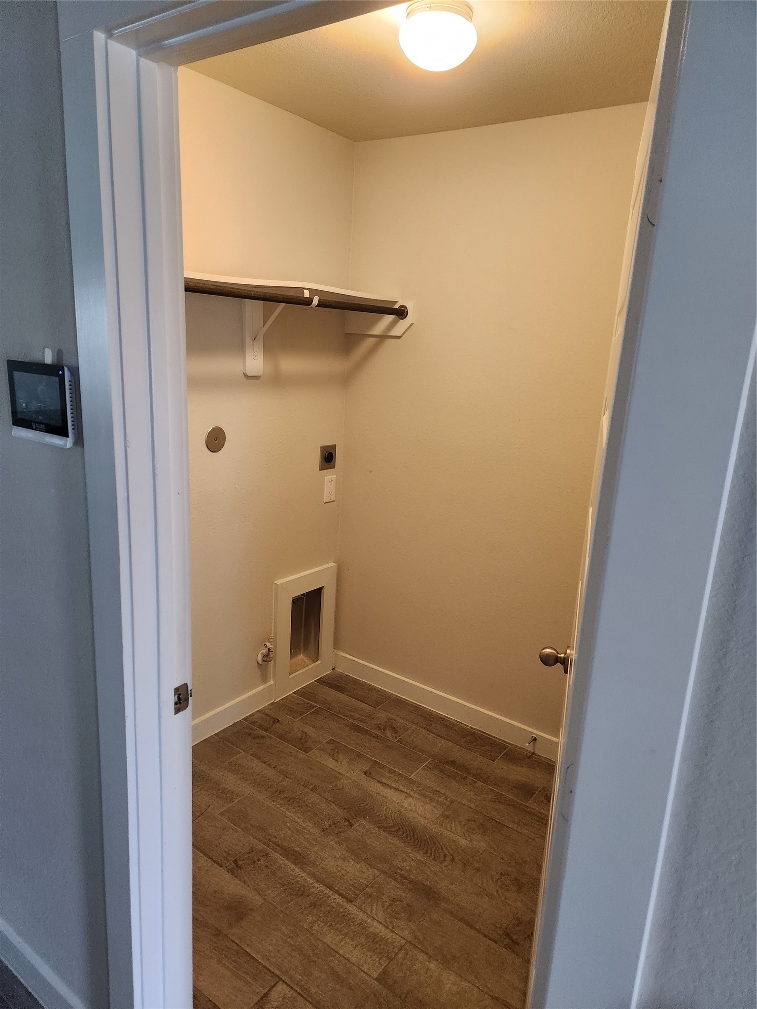 4326 Wyanngate Drive Spring, TX 77373 - Photo 22 of 29 a view of room with window and hardwood floor