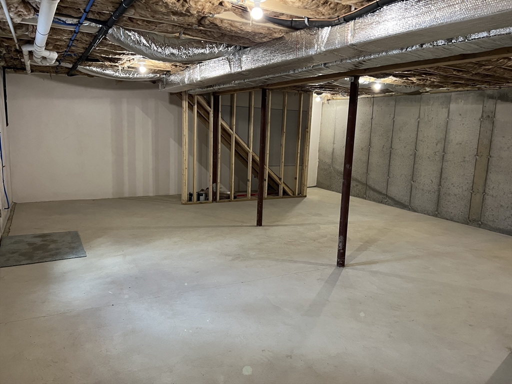 40 A Titus Way, Unit 40A Taunton, MA 02780 - Photo 14 of 16 a view of an empty room