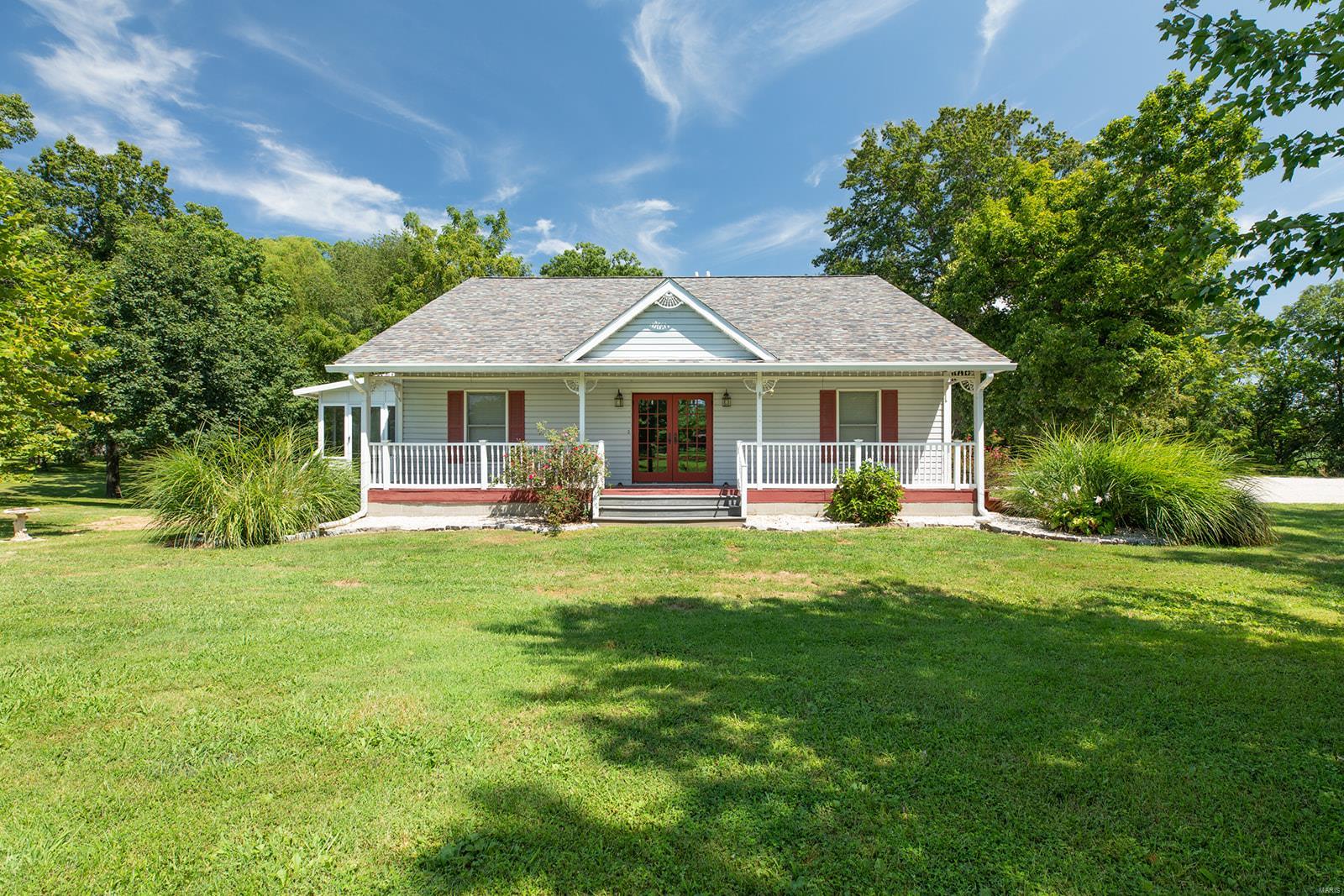 34686 Gun Club Road Brighton, IL 62012 - Photo 1 of 63