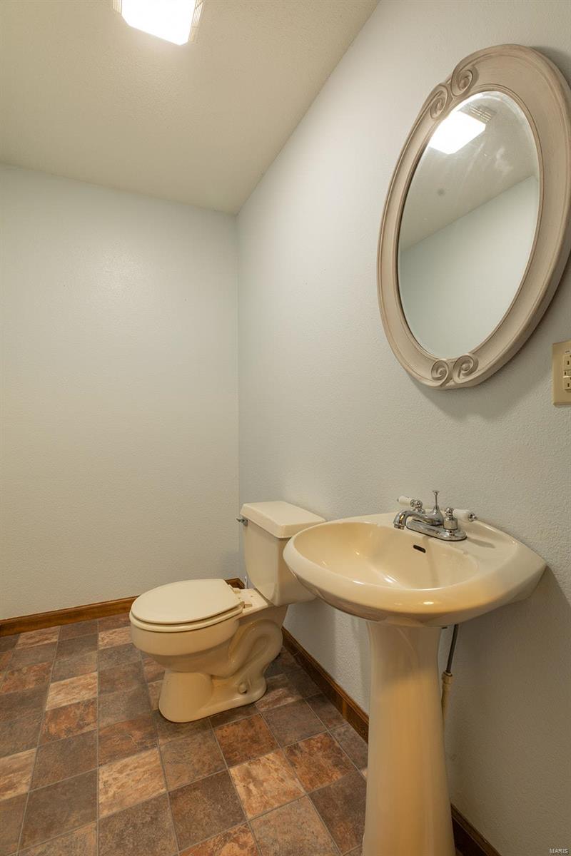 34686 Gun Club Road Brighton, IL 62012 - Photo 49 of 63