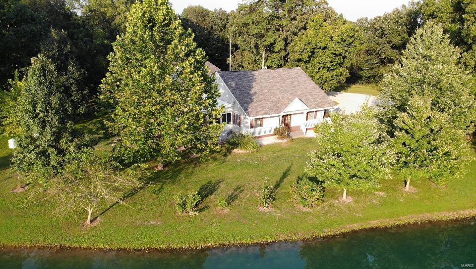 34686 Gun Club Road Brighton, IL 62012 - Photo 8 of 63