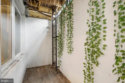 a view of a balcony on the house