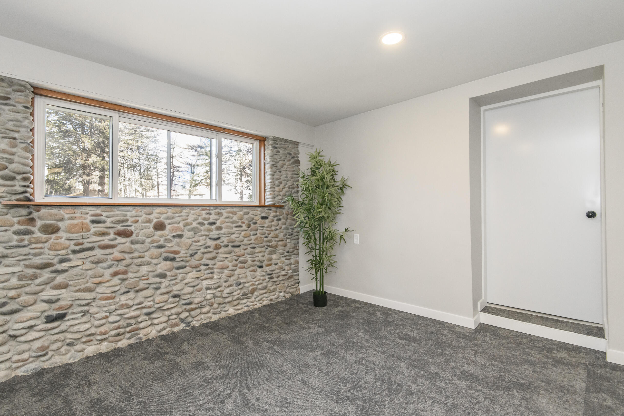 745 North Green Bay Road Grafton, WI 53024 - Photo 32 of 44 745 N Green Bay-38