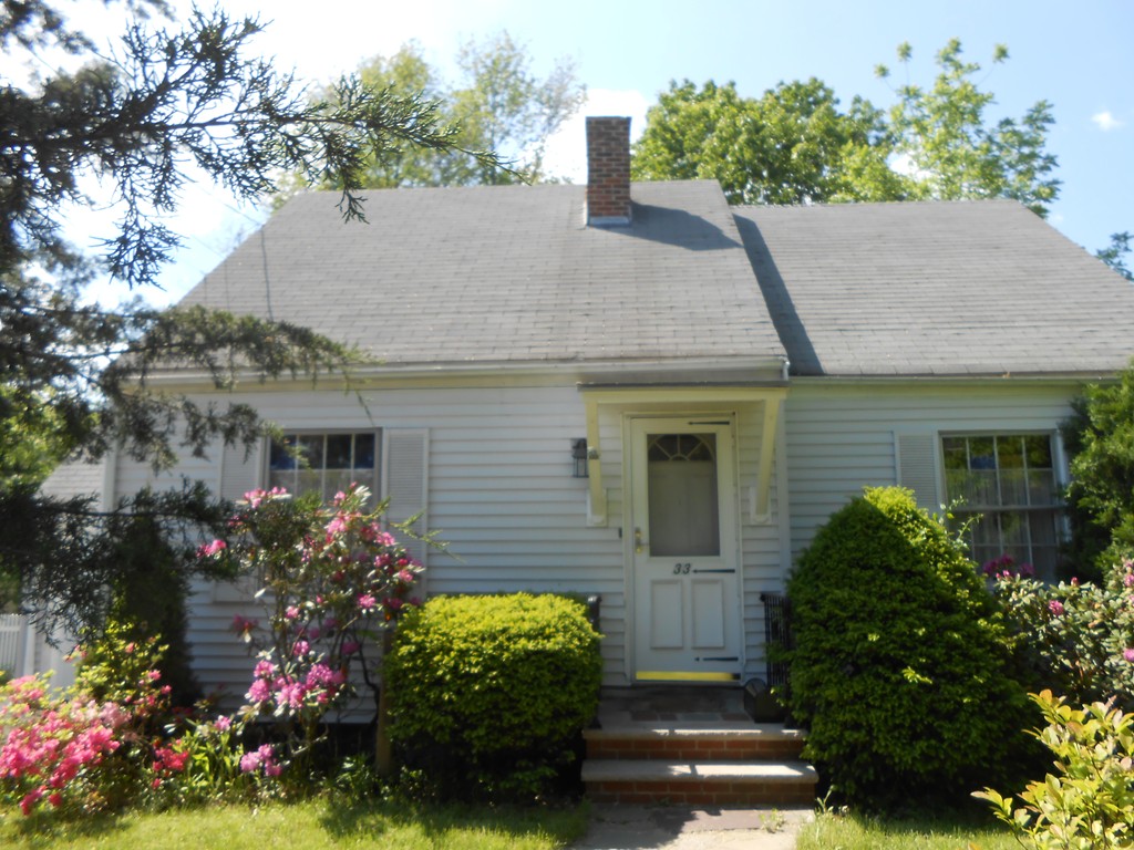 33 Walnut Street Reading, MA 01867 - Photo 1 of 9