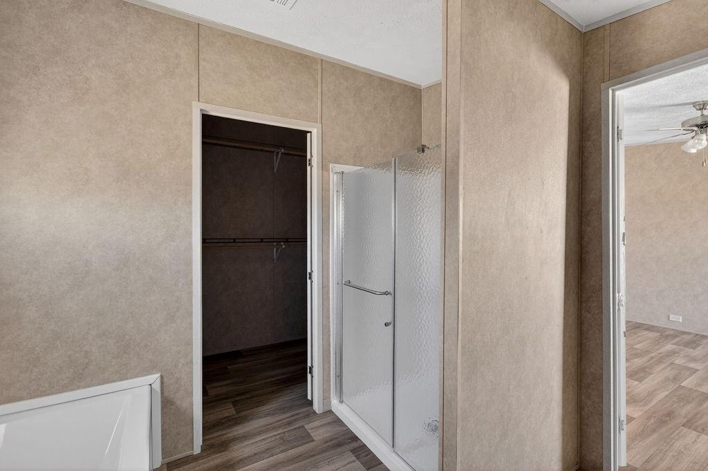 154 Firefly Drive Springtown, TX 76082 - Photo 30 of 39 a view of a hallway