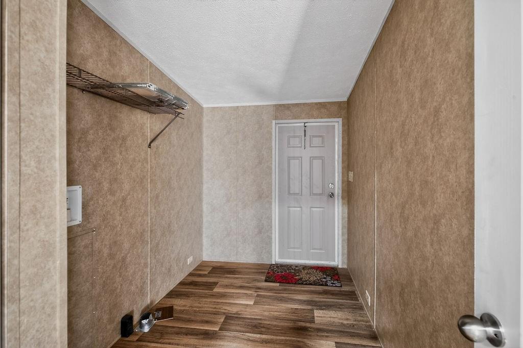 154 Firefly Drive Springtown, TX 76082 - Photo 34 of 39 a bathroom with a shower