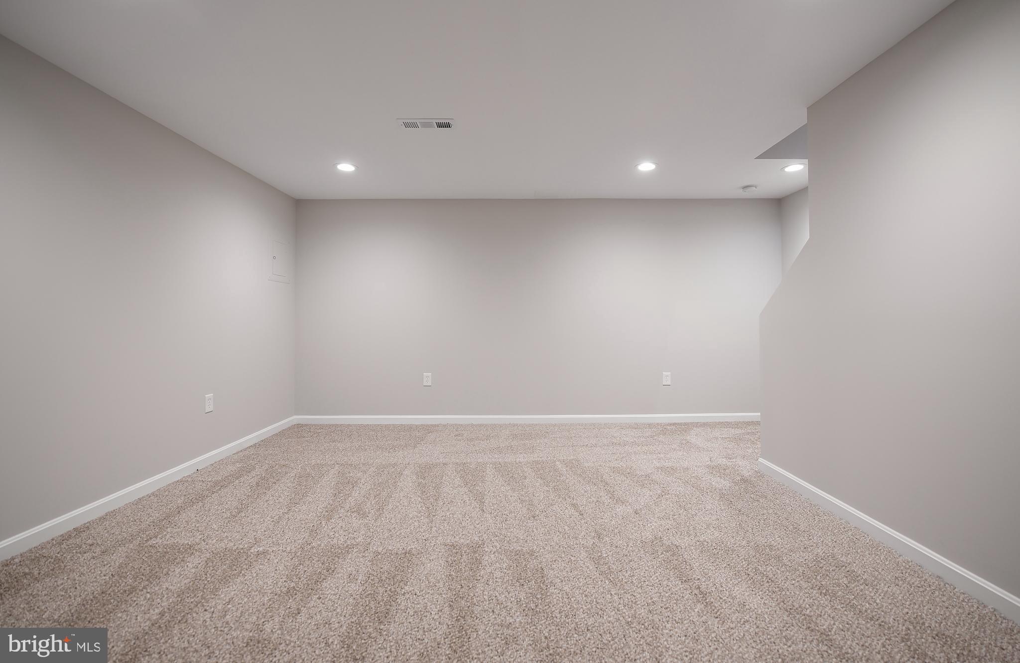 4046 Rustico Road Baltimore, MD 21220 - Photo 14 of 24