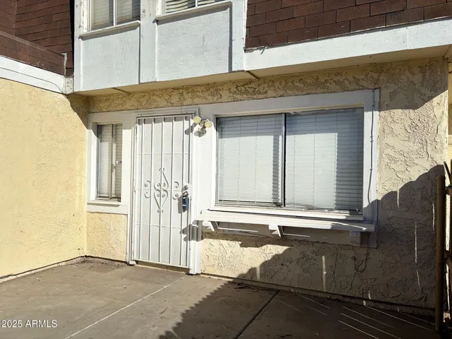 $1,400 | 8426 North 34th Drive, Phoenix, AZ 85051