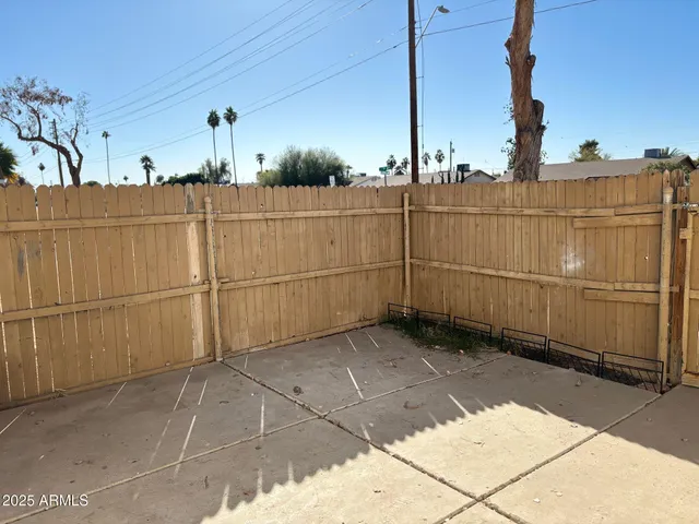 $1,400 | 8426 North 34th Drive, Phoenix, AZ 85051