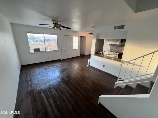 $1,400 | 8426 North 34th Drive, Phoenix, AZ 85051