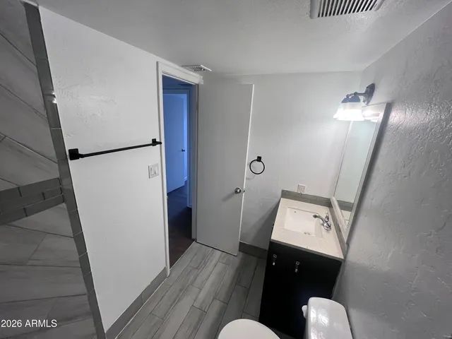 $1,400 | 8426 North 34th Drive, Phoenix, AZ 85051