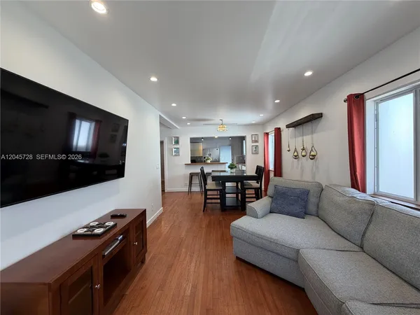$3,000 | 2112 Southwest 60th Court, Miami, FL 33155