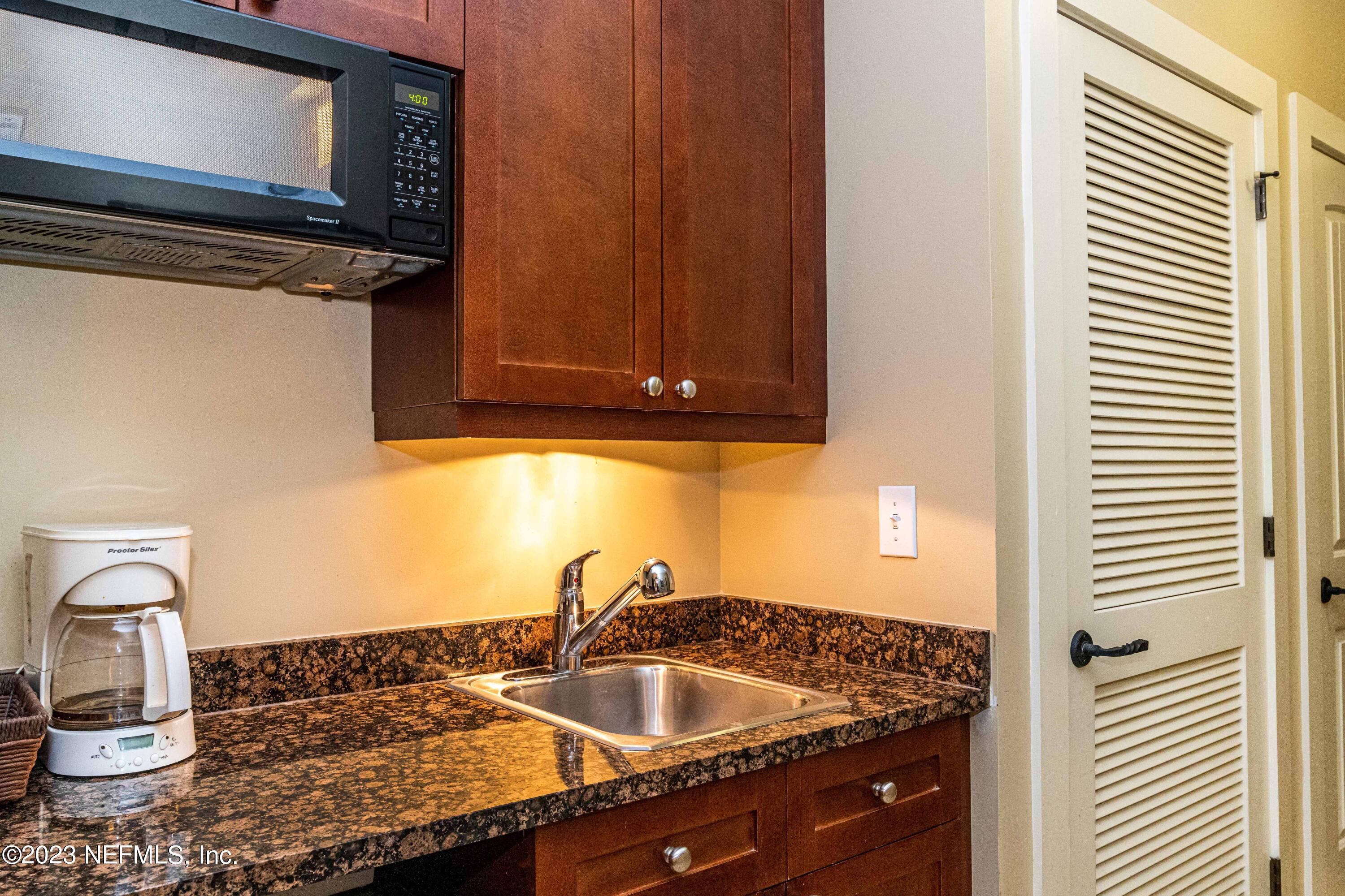 965 Registry Boulevard, Unit 309 St. Augustine, FL 32092 - Photo 24 of 62 Kitchenette in 3rd BR King suite