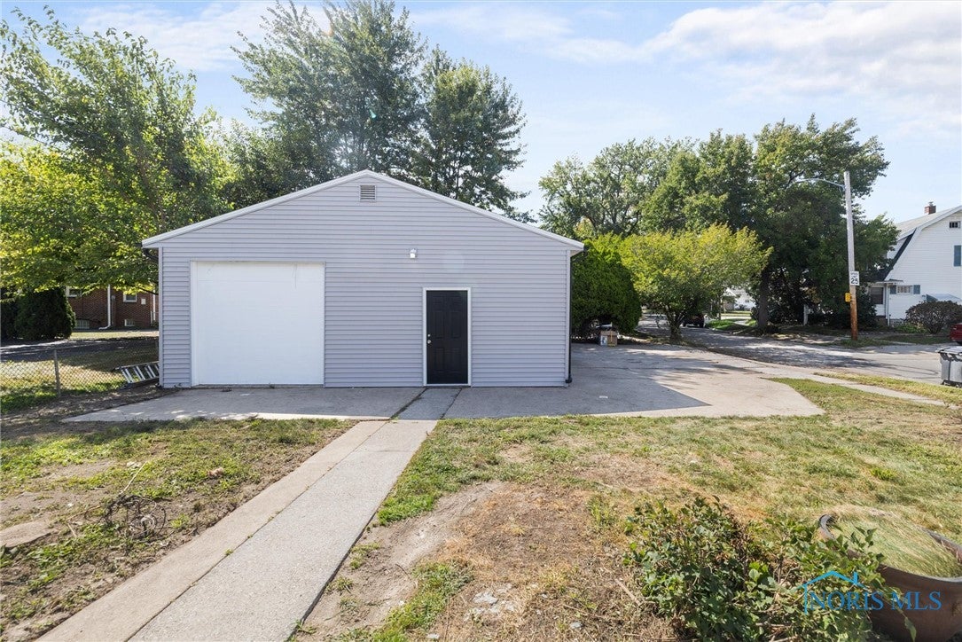 4251 Douglas Road Toledo, OH 43613 - Photo 36 of 41 Gallery Image 36