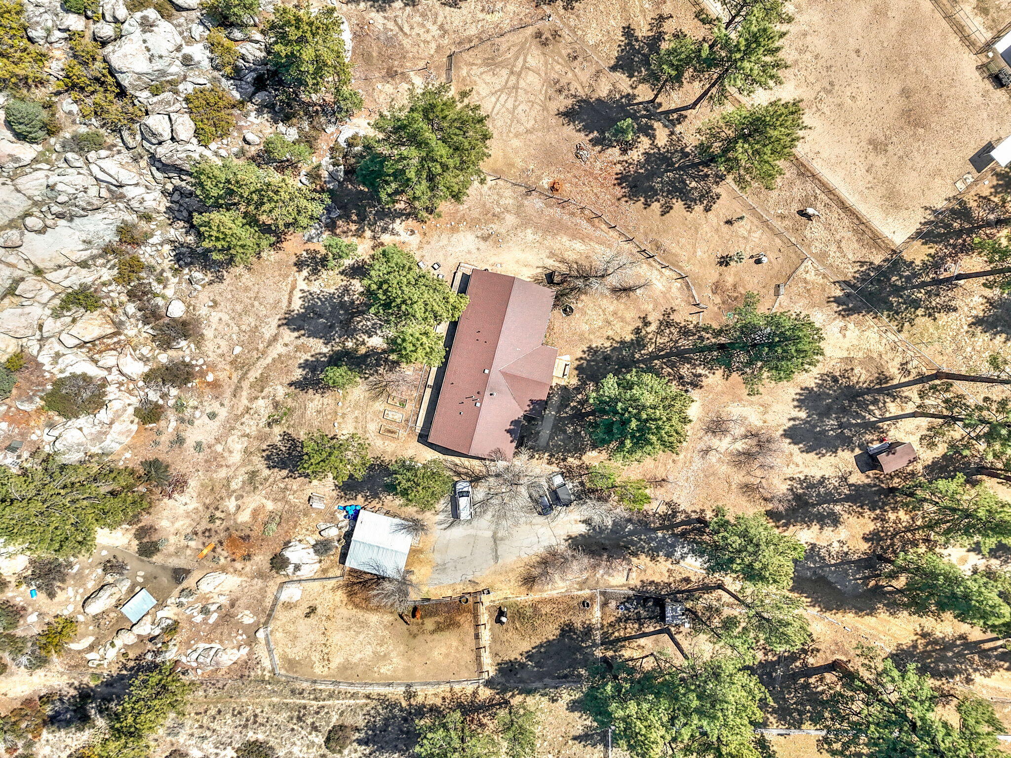 60640 Table Mountain Road Mountain Center, CA 92561 - Photo 53 of 53 a backyard of a house