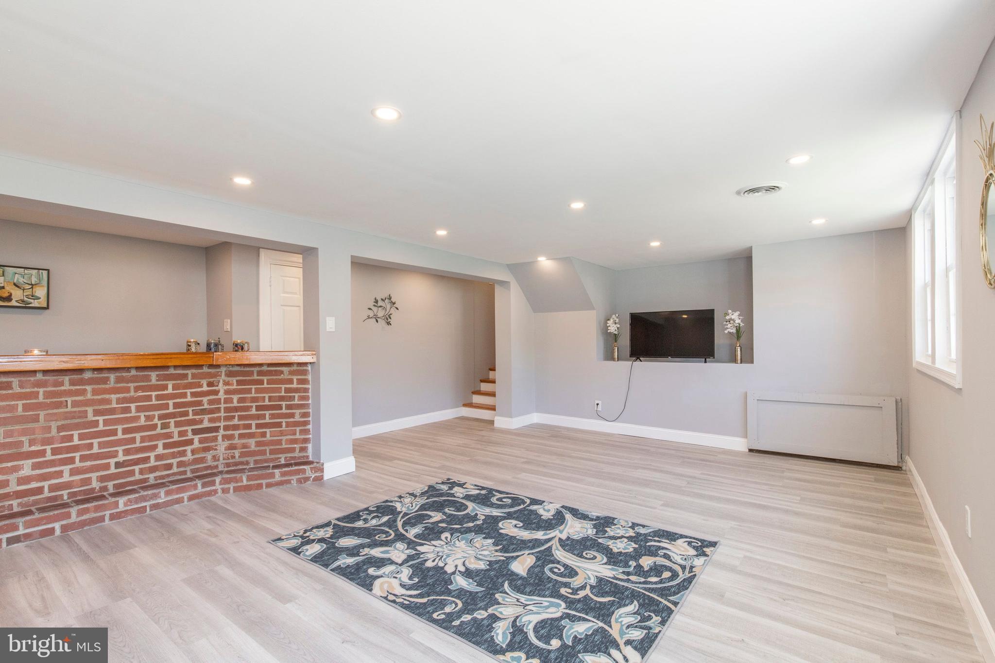 60 Willers Road Aston, PA 19014 - Photo 15 of 35 Family Room