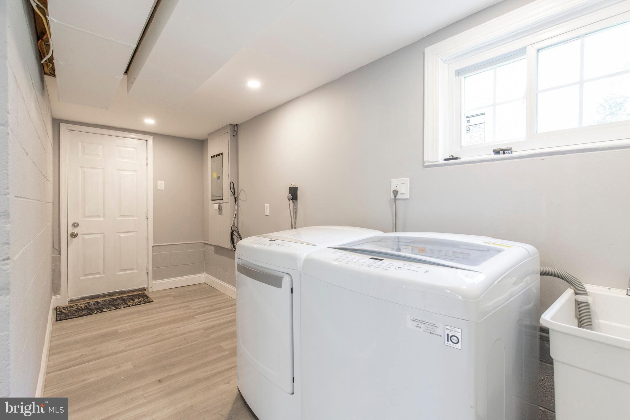 60 Willers Road Aston, PA 19014 - Photo 17 of 35 Laundry Room