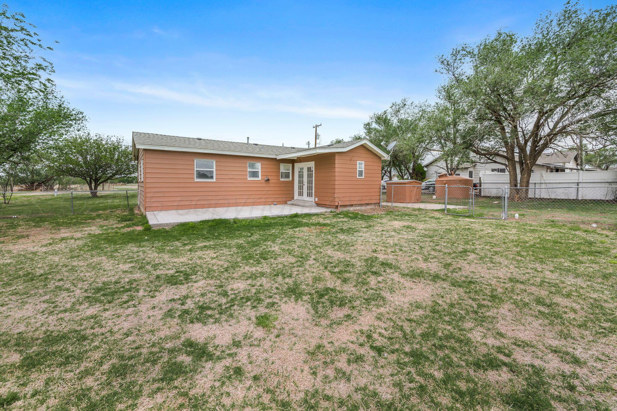 911 West 3rd Street Canyon, TX 79015 - Photo 16 of 18 Back Patio