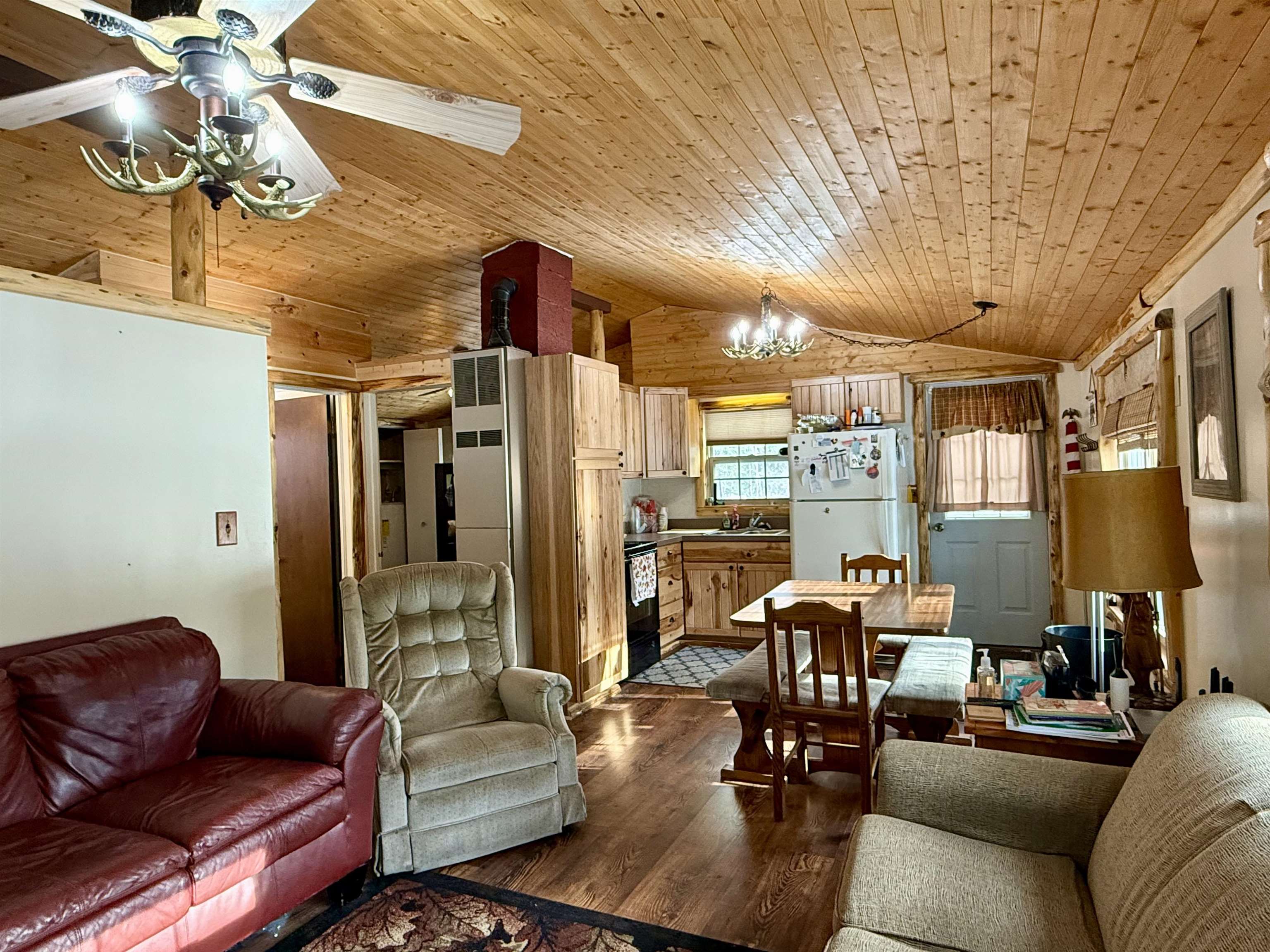 5320 Old State Road National City, MI 48748 - Photo 8 of 21 1941296-e4fe23ba-cb2b-462c-85fb-420e617a2026.JPG