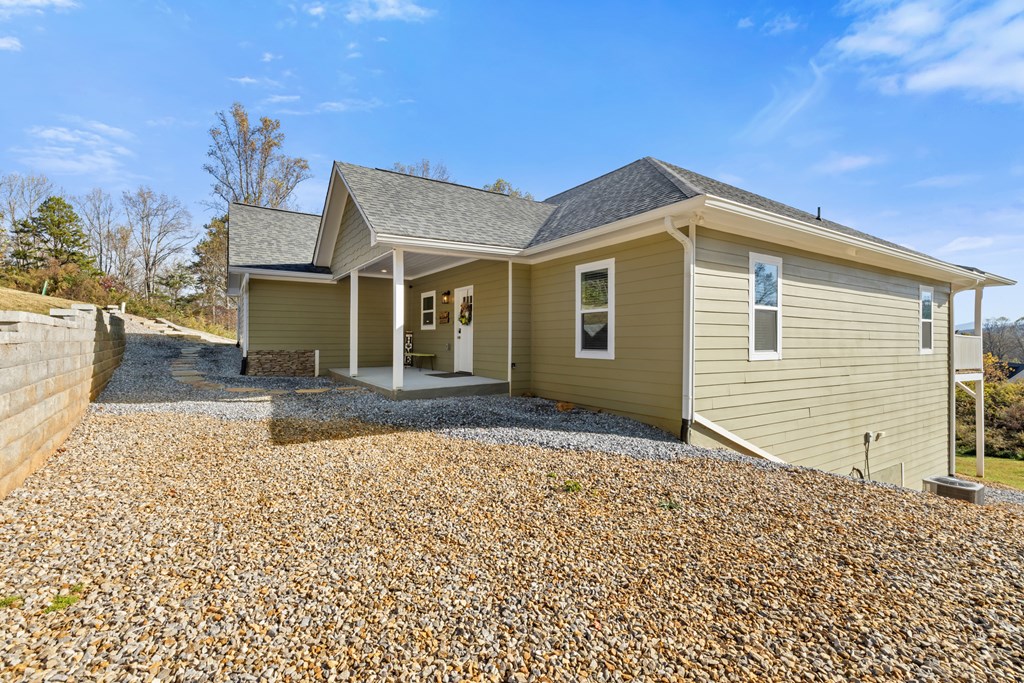 308 Mystic Ridge Blairsville, GA 30512 - Photo 26 of 68 a front view of a house with a yard