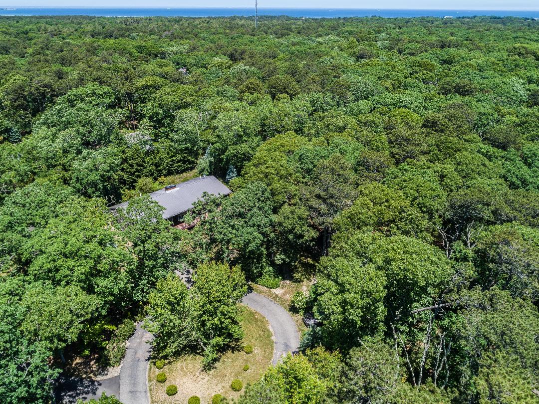 59 Jernegan Pond Road Edgartown, MA 02539 - Photo 2 of 29 Gallery Image 2