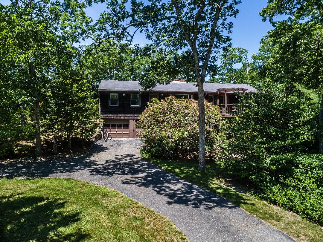 59 Jernegan Pond Road Edgartown, MA 02539 - Photo 8 of 29 Gallery Image 8