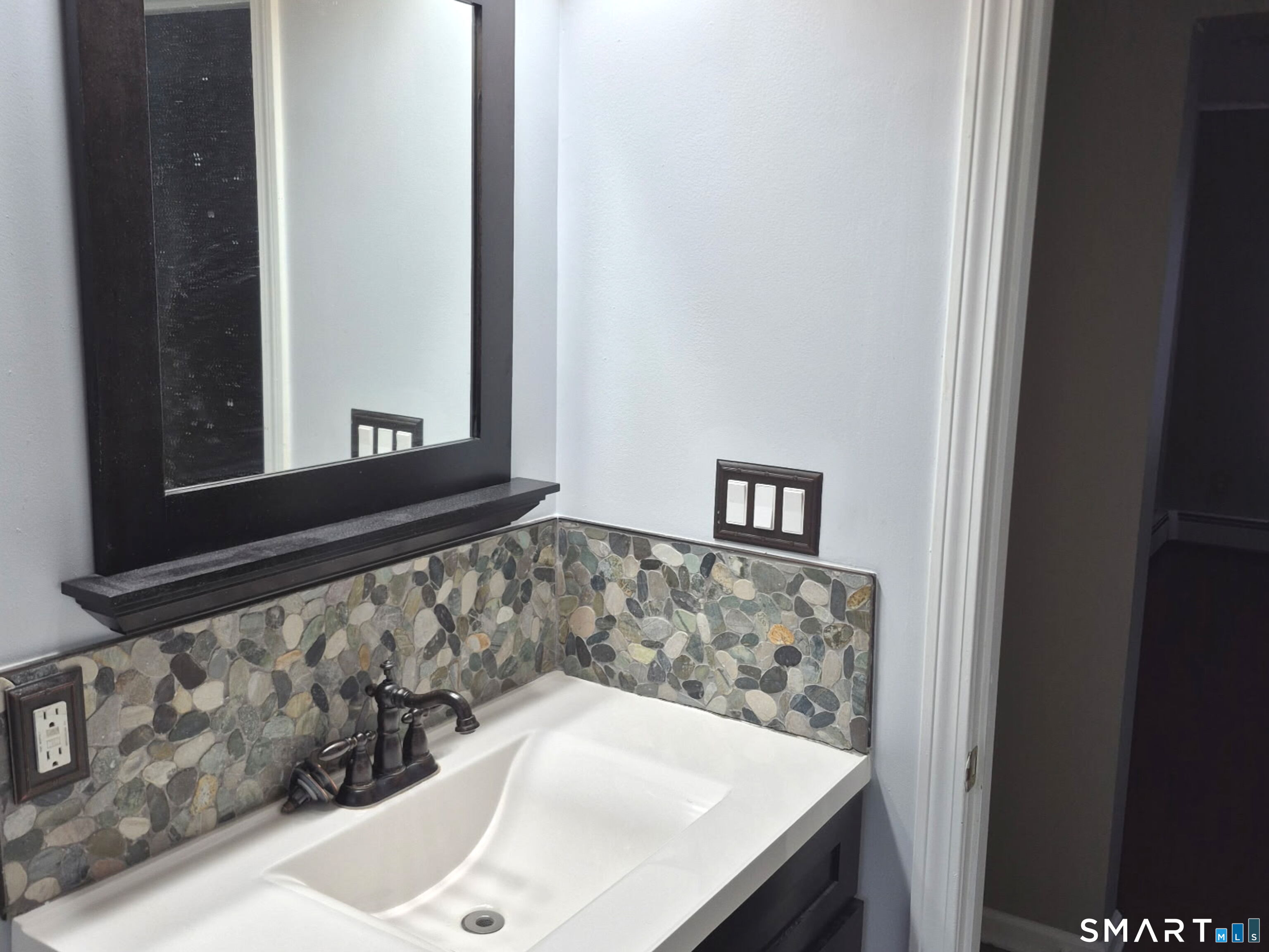 16 Hickory Road Naugatuck, CT 06770 - Photo 9 of 19