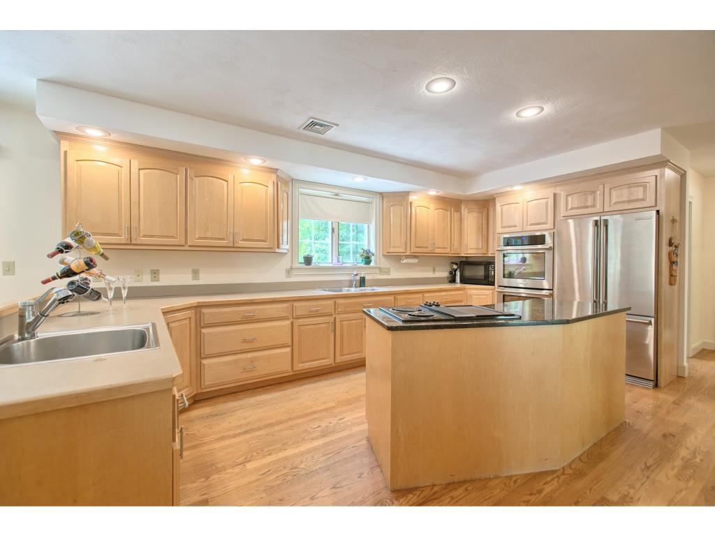 9 Lancaster Road Windham, NH 03087 - Photo 2 of 28