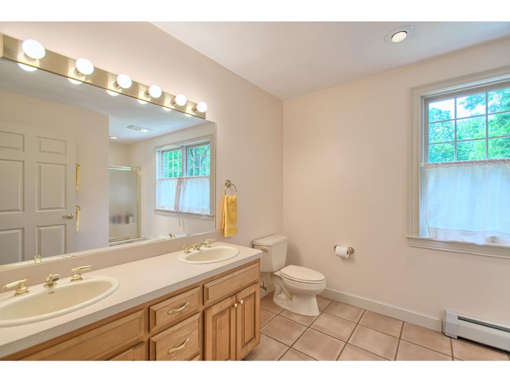 9 Lancaster Road Windham, NH 03087 - Photo 16 of 28