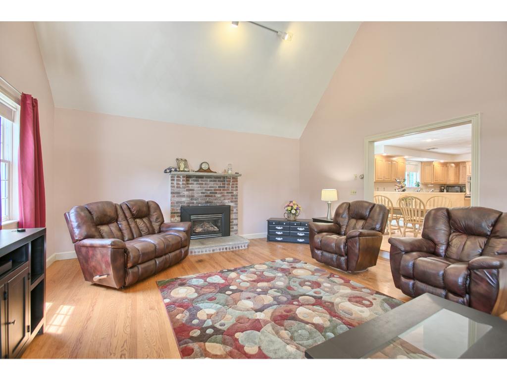 9 Lancaster Road Windham, NH 03087 - Photo 8 of 28