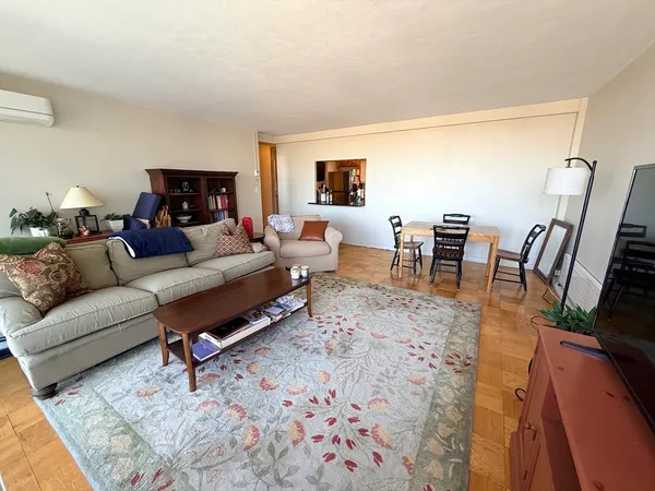 $3,400 | 60 Babcock Street, Unit 86, Brookline, MA 02446