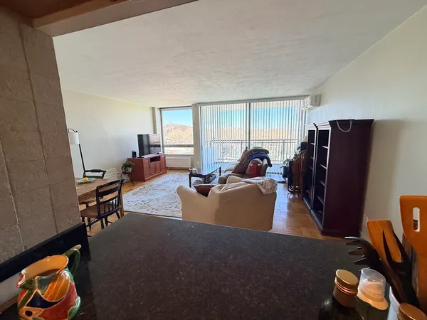$3,400 | 60 Babcock Street, Unit 86, Brookline, MA 02446