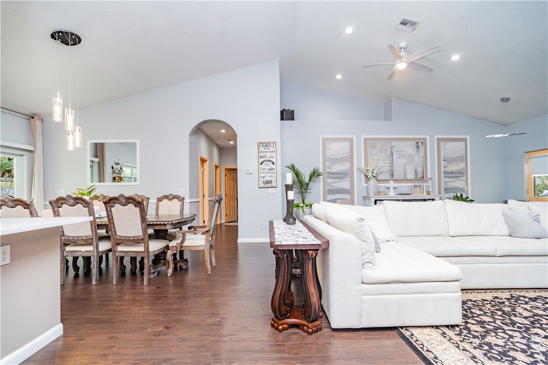 922 Clearmont Street Sebastian, FL 32958 - Photo 10 of 34