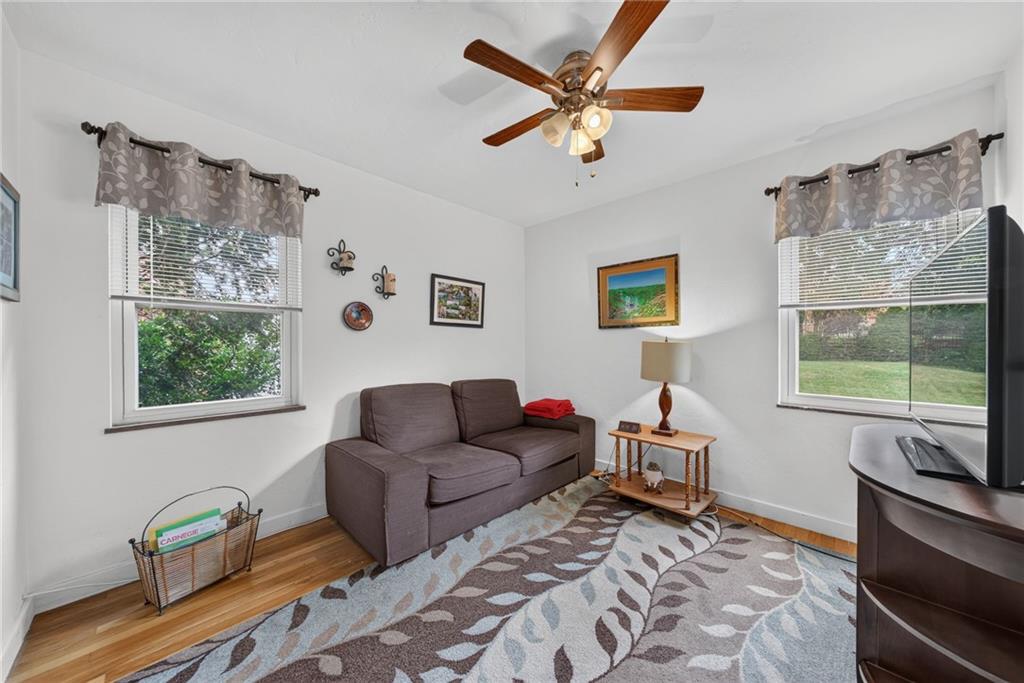 4329 Glen Lytle Road Pittsburgh, PA 15217 - Photo 14 of 41 Gallery Image 14