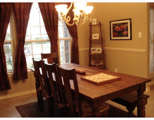 115 Pine Valley Drive Portland, TX 78374 - Photo 6 of 10 a view of a dining room with furniture and window