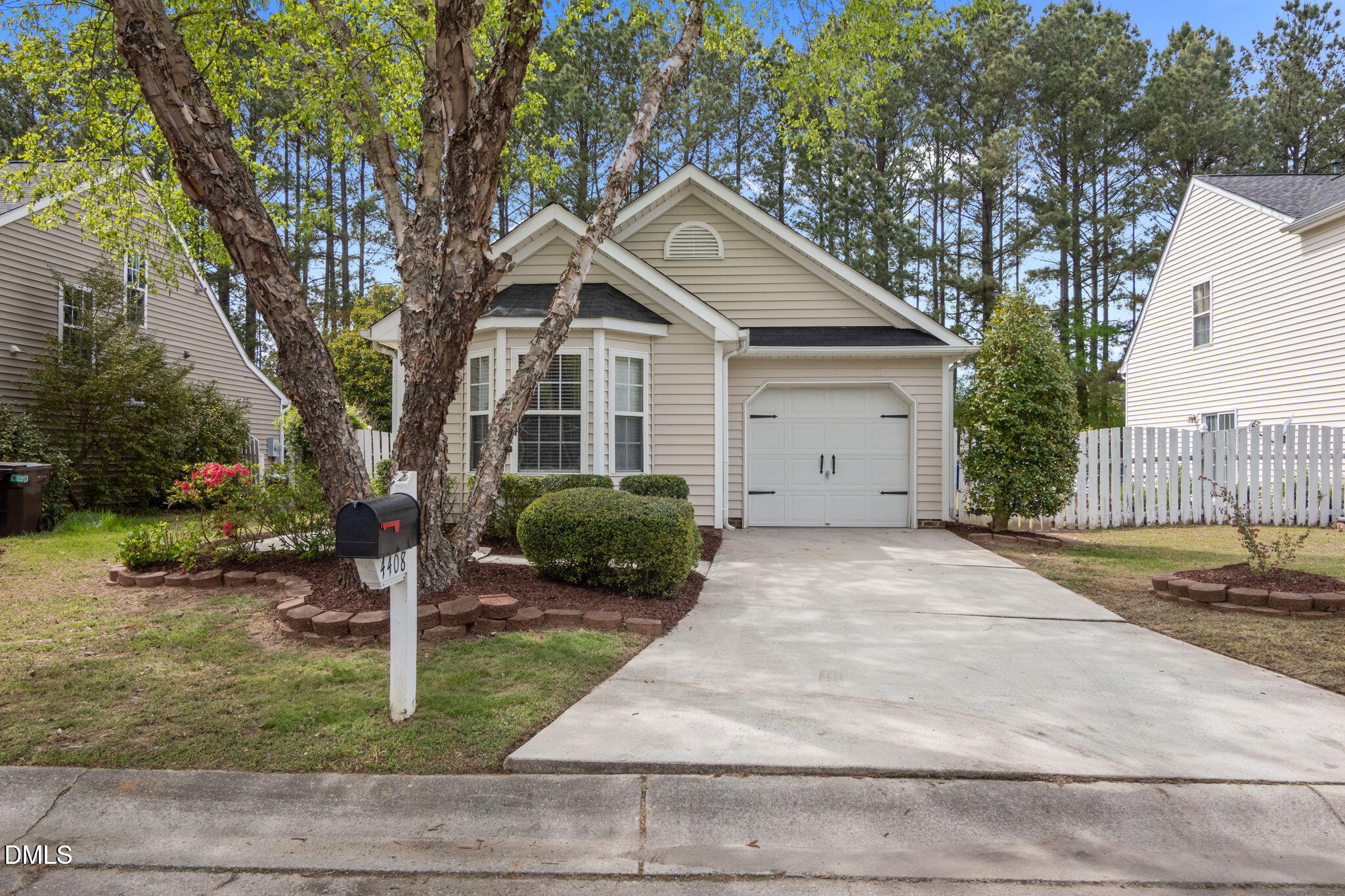 4408 Nightfall Court Durham, NC 27713 - Photo 2 of 17 Front Profile 4408 Nightfall